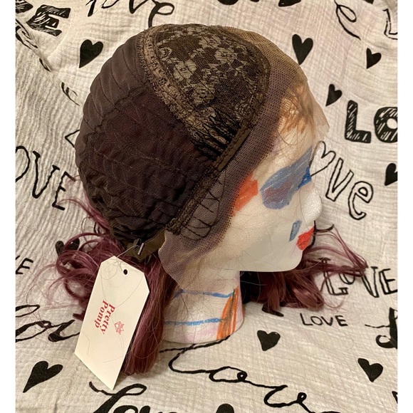 ⛔️SOLD⛔️ CSC “Persephone” Petite High Quality Synthetic Wig NWT - Picture 9 of 9